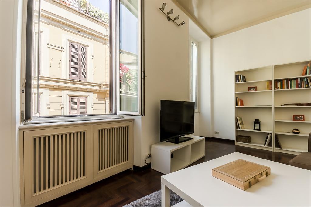 Palazzo Borghese Lovely Flat Roma Eksteriør bilde